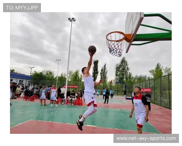 篮球点燃青春激情描绘团队合作与拼搏精神的精彩瞬间