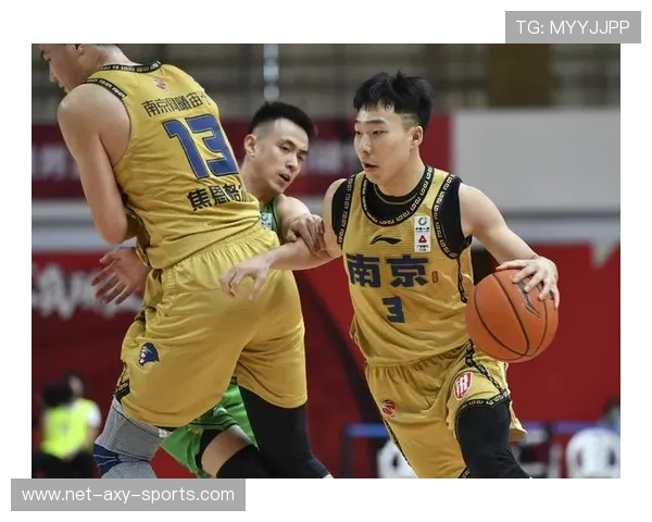 南京篮球队区域防守革新之路探秘与战术解析 南京篮球队区域防守革新之路探秘与战术解析