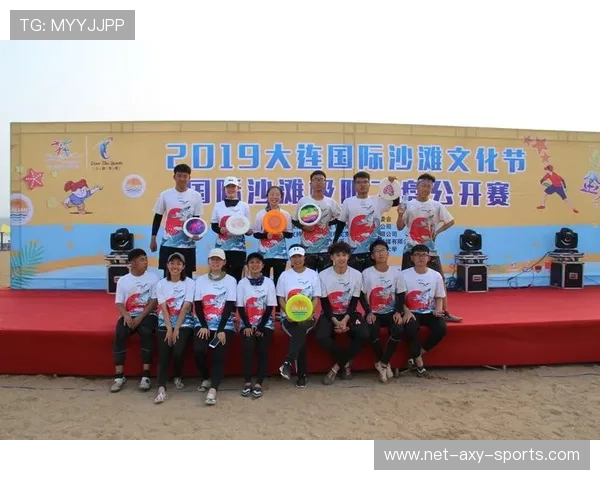 重庆飞盘队灵活性探秘：如何在赛场上展现卓越团队合作与个人技巧