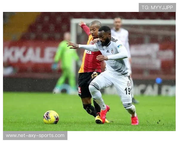 年轻人对抗罗马比分的精彩较量与战术分析探讨